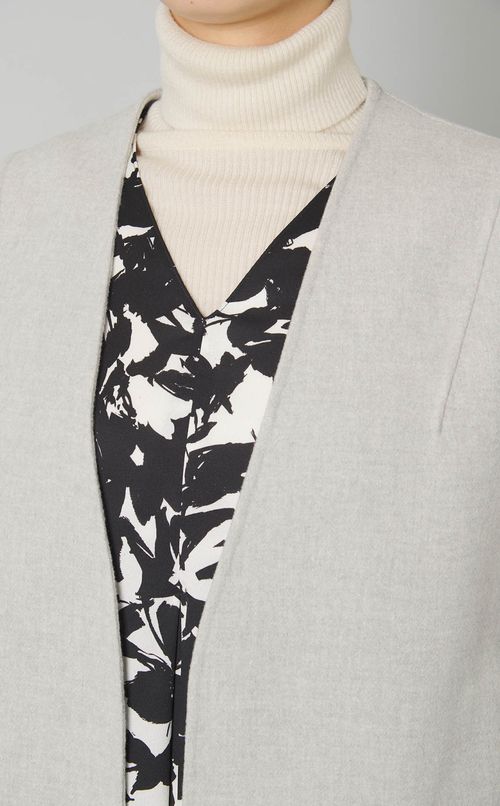 ノーカラークロップドリバーコート