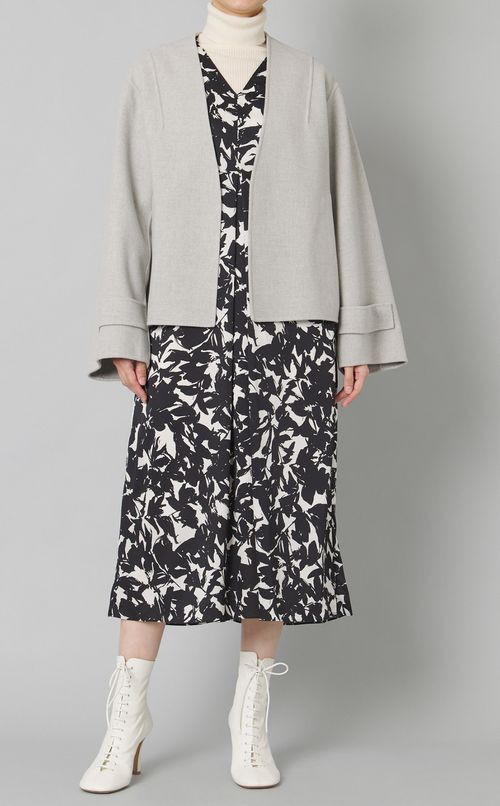 ノーカラークロップドリバーコート