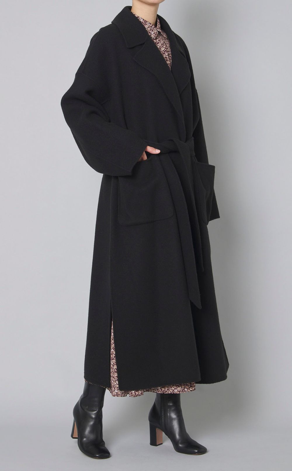 ウールロングコート