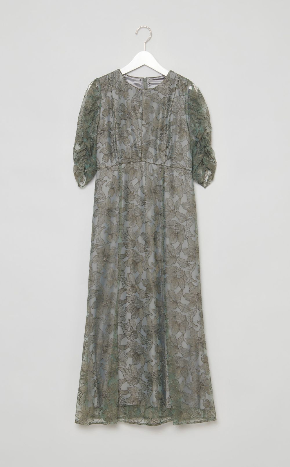 エンブロイダリーチュールドレス