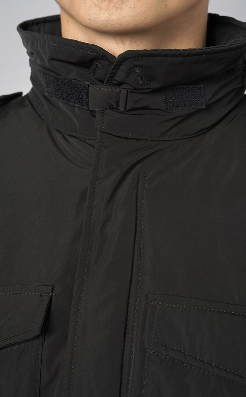 パデッドスタンドカラージャケット