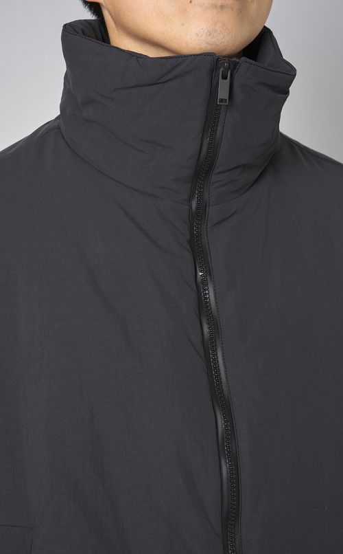 パラシュートダウンジャケット