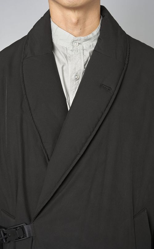 タフタガウンコート