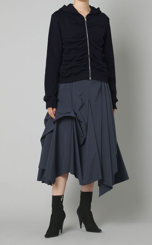 フロントギャザージップアップフーディ