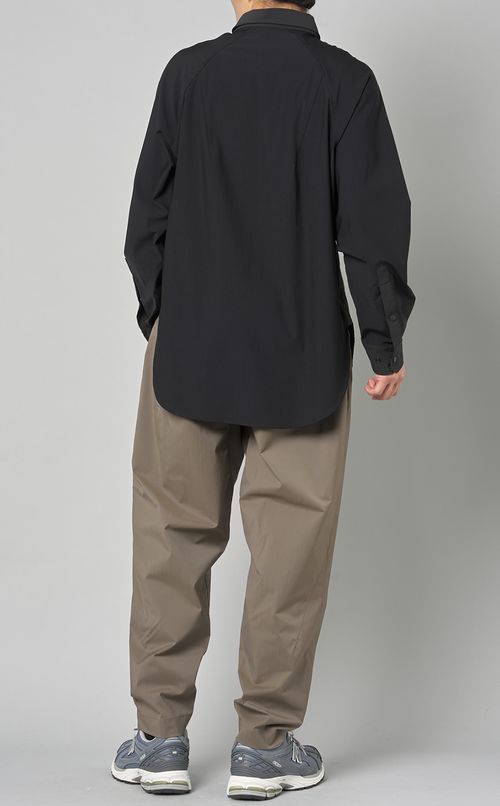 アルピニクステーパードパンツ