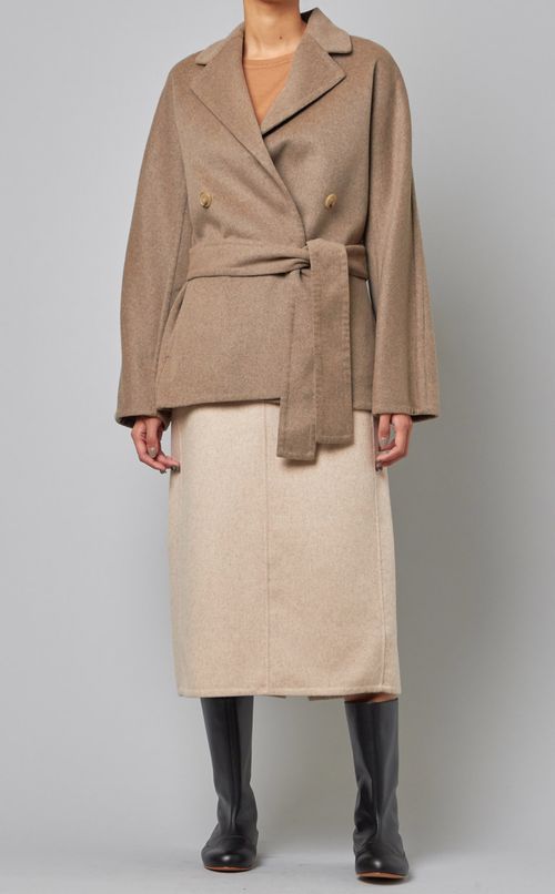 ベルト付テーラードジャケット