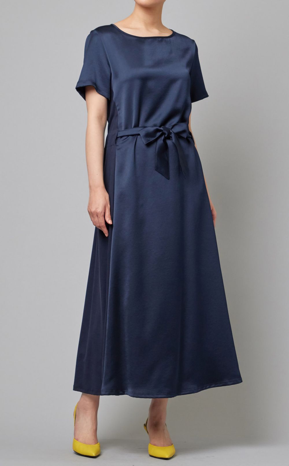 ベルト付ジャージーワンピース