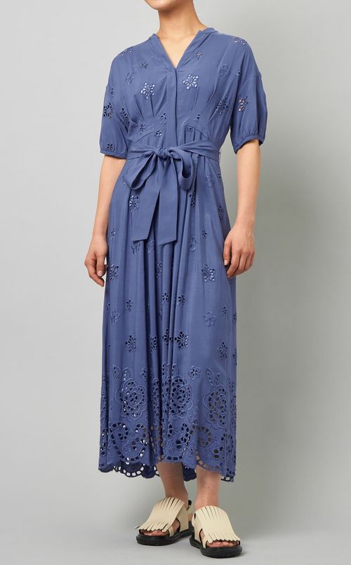 エンブロイダリーカットワンピース