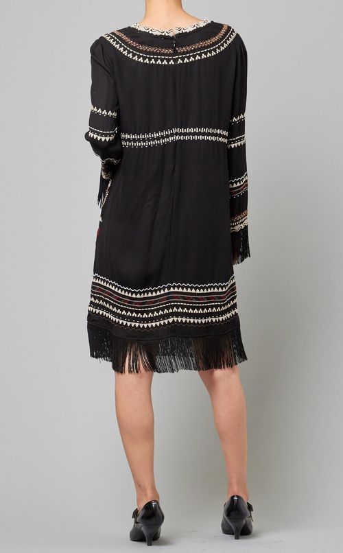 ボヘミアン刺繍フリンジヘムワンピース
