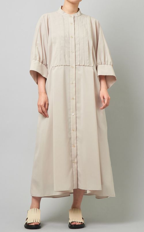 スタンドカラータックワンピース