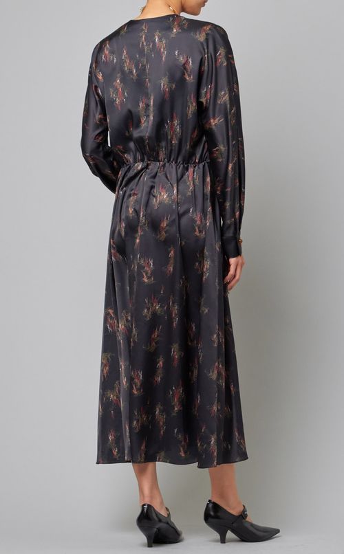 フラワープリントラップワンピース