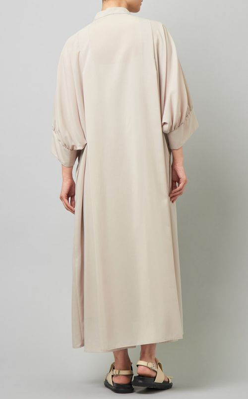 スタンドカラータックワンピース