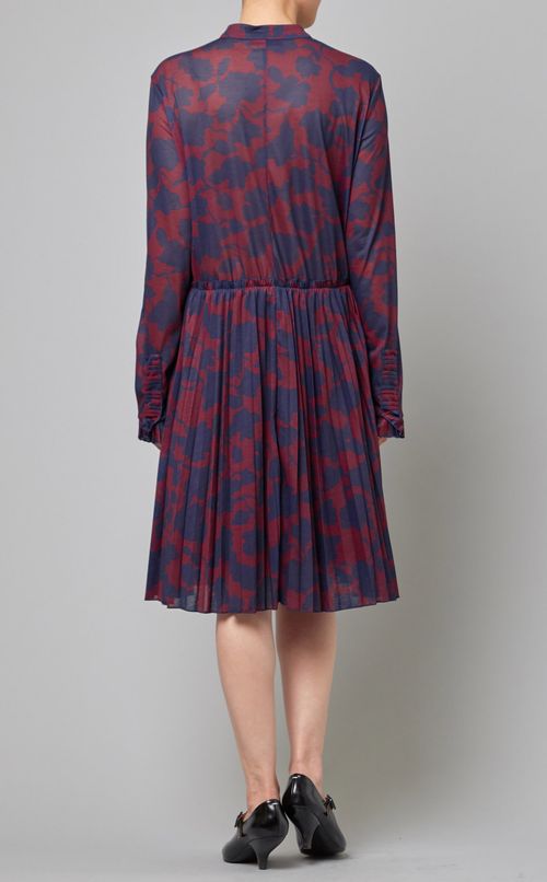 フロントフリルプリーツワンピース