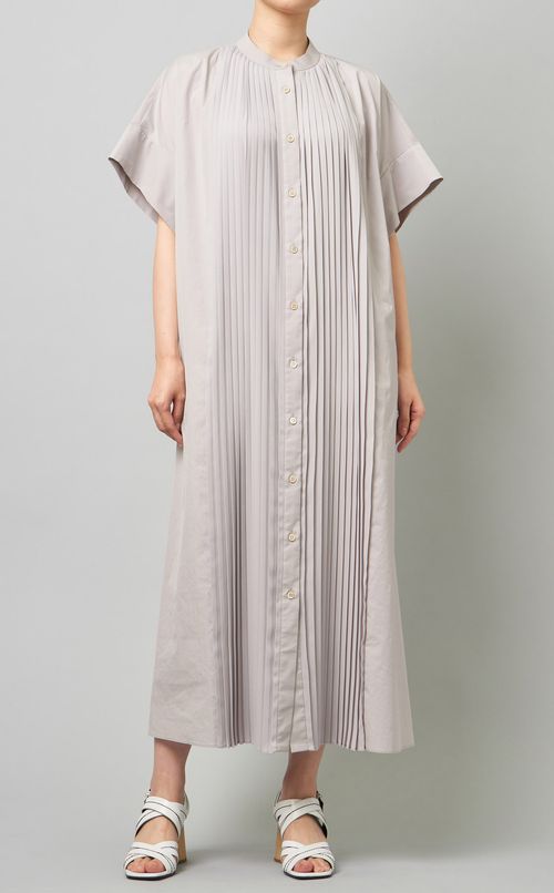 フロントプリーツワンピース