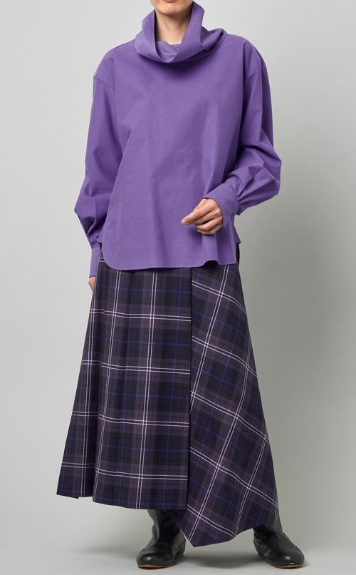 コットンハイネックプルオーバー