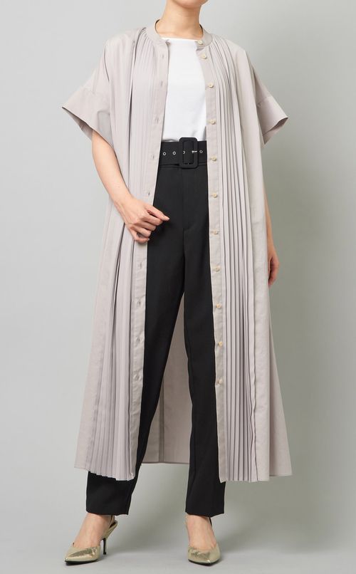 フロントプリーツワンピース