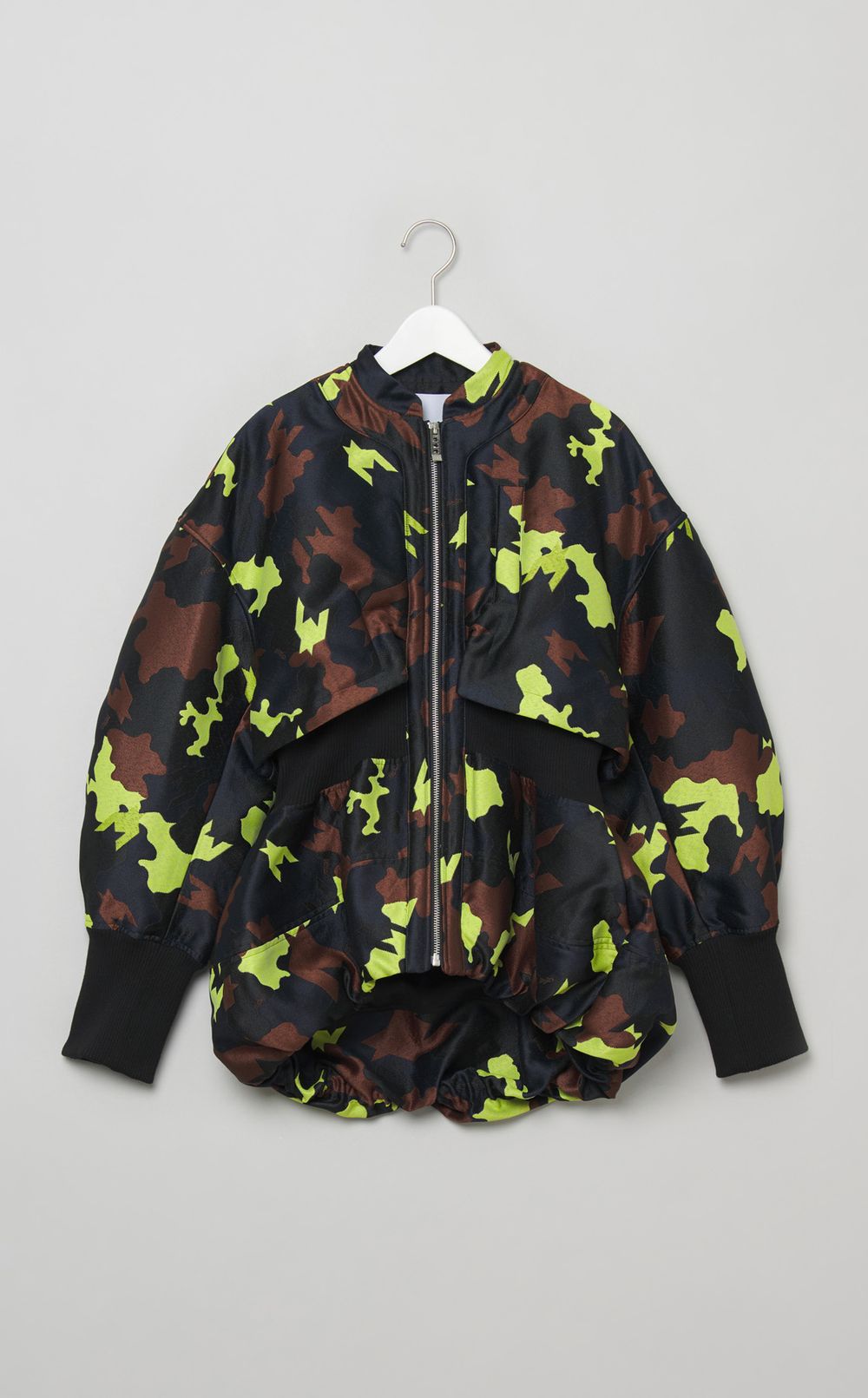 カモフラージュ柄バルーンブルゾン