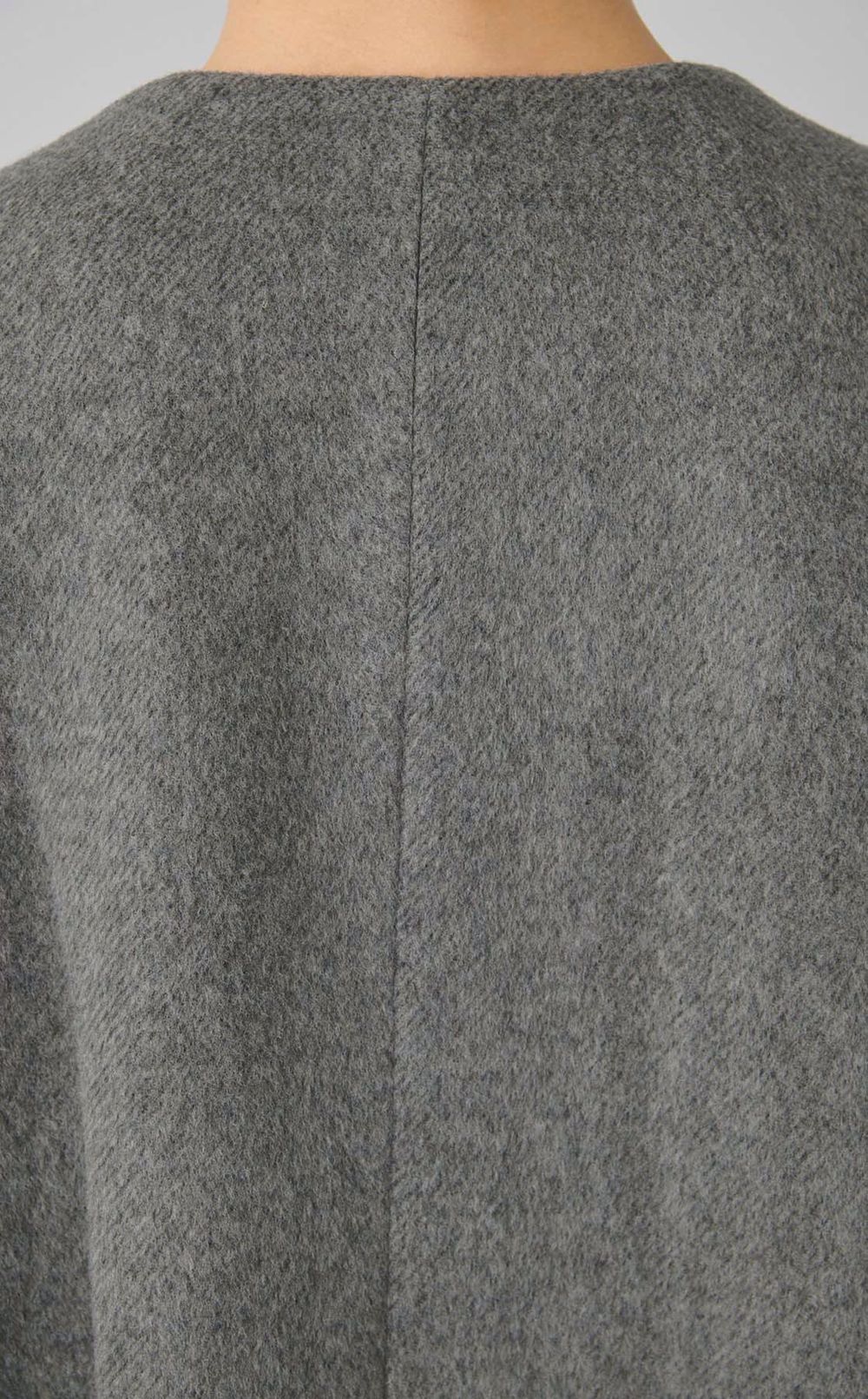 ノーカラーテントコート