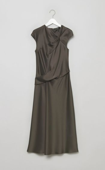 サテンツイルドレス