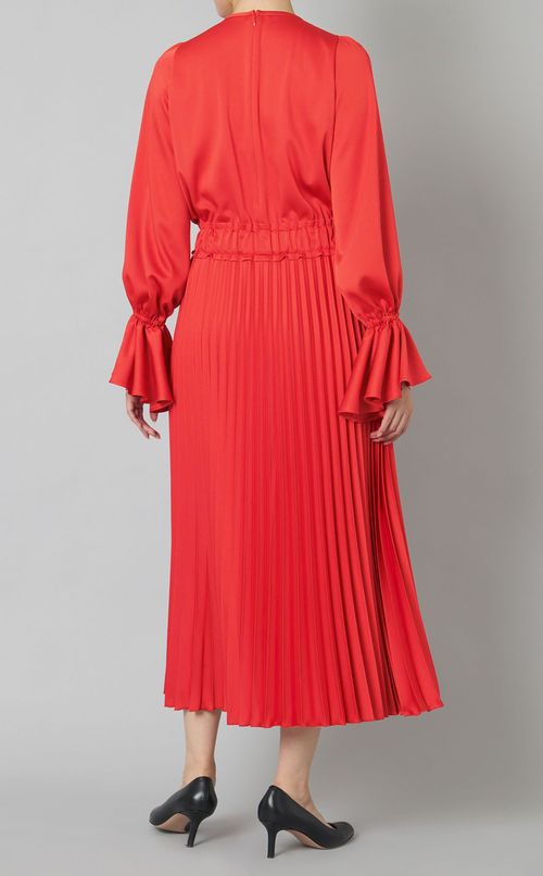 サテンプリーツドレス