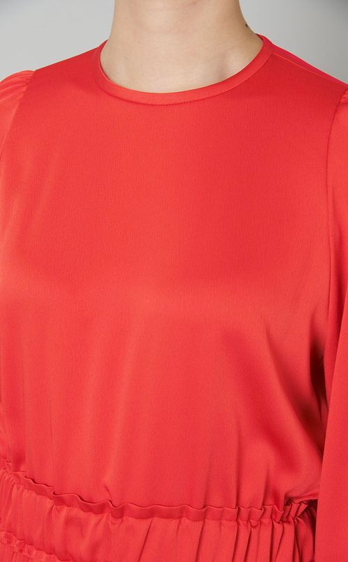 サテンプリーツドレス