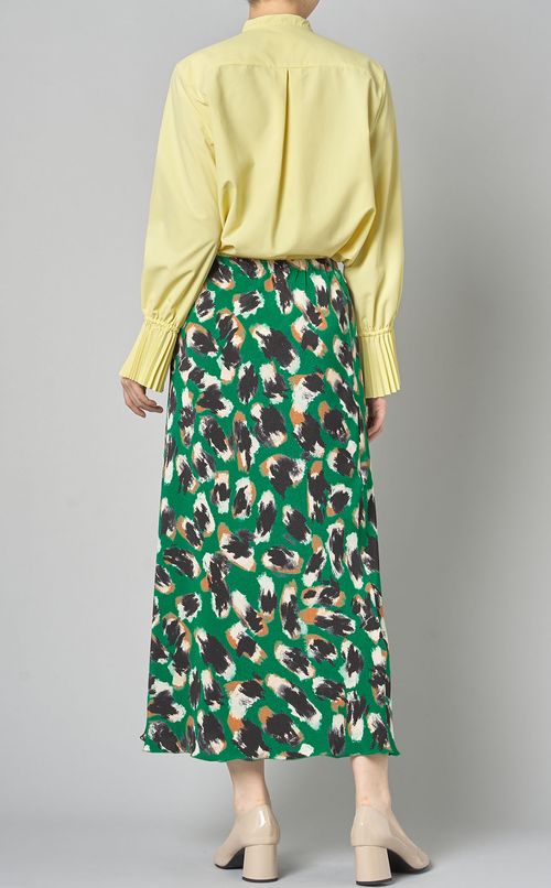 ペイント柄セミフレアスカート