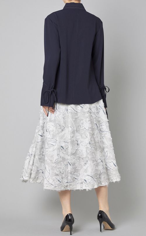 サテンボウタイブラウス