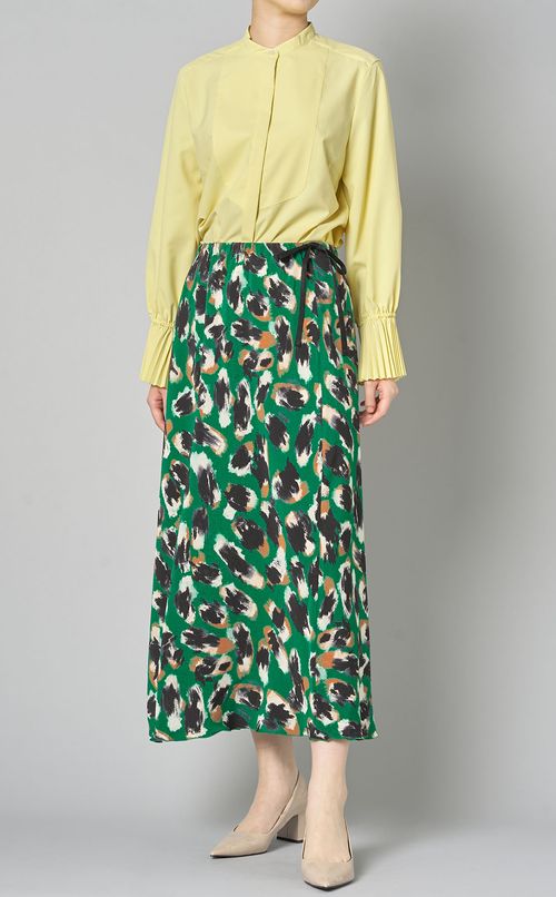 ペイント柄セミフレアスカート