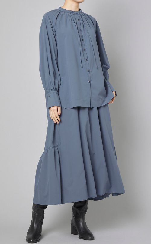 オールウェザーギャザーブラウス