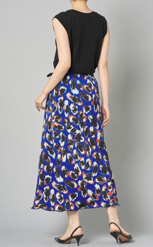 ペイント柄セミフレアスカート