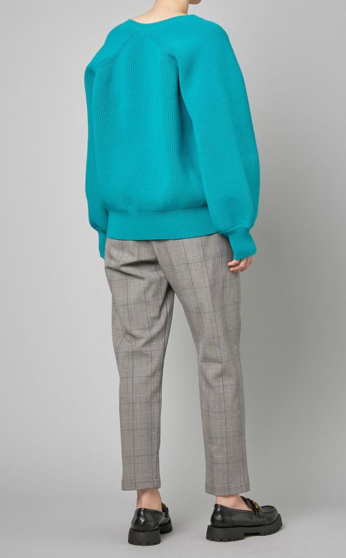 Vネックニットプルオーバー