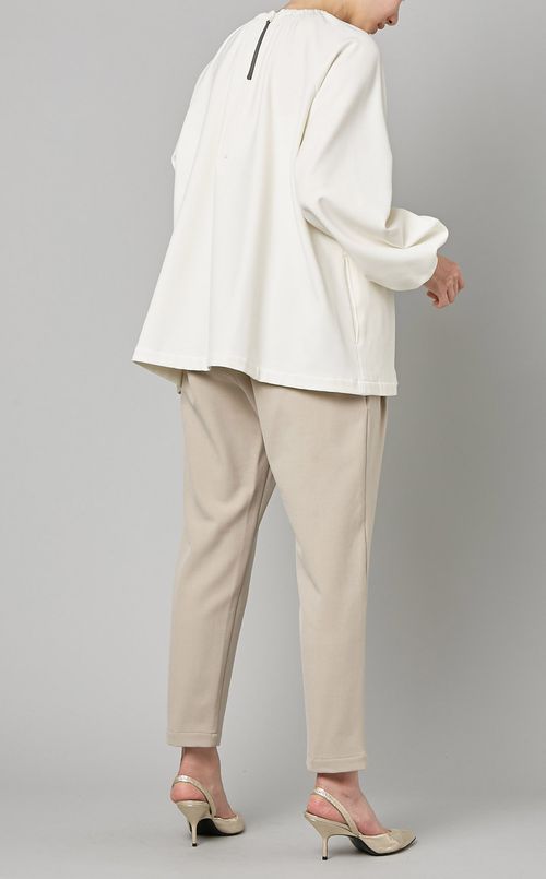 バックジップシャーリングブラウス