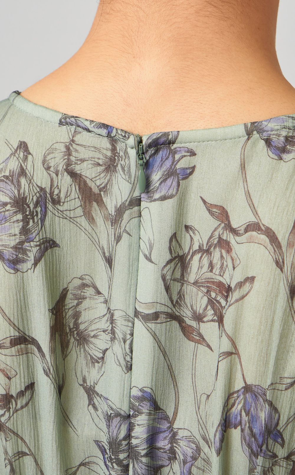 フラワープリントギャザーワンピース