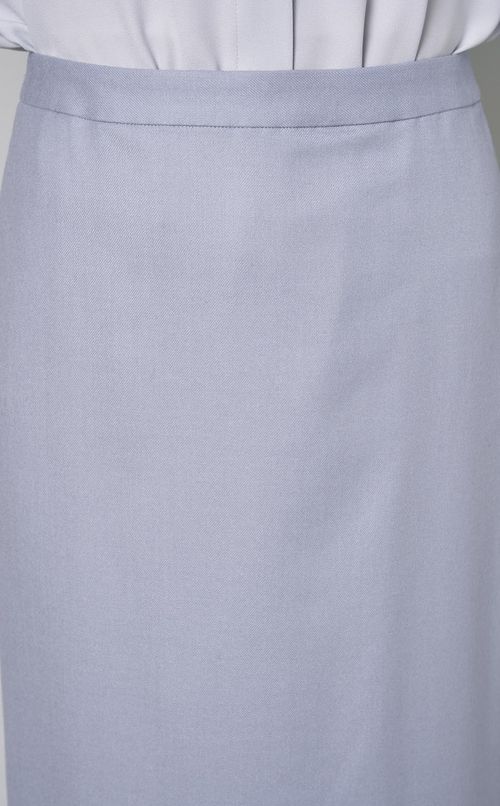 サキソニータイトスカート