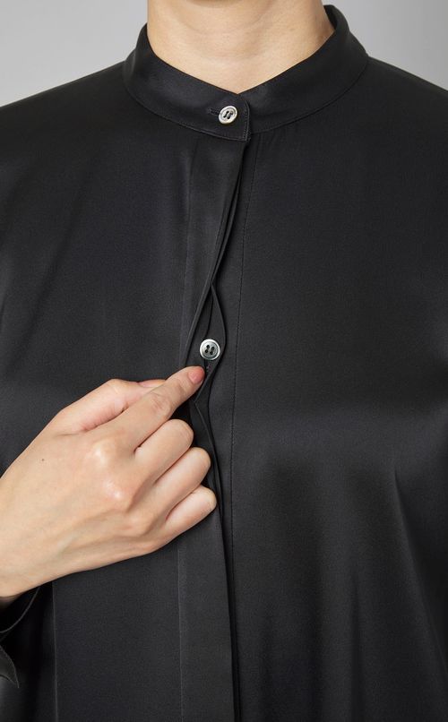 バンドカラーボウタイワンピース