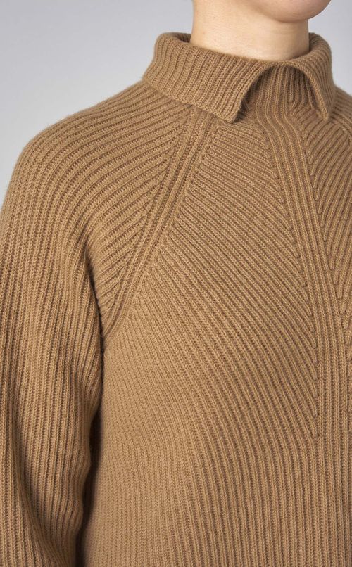 ハイネックリブニットプルオーバー