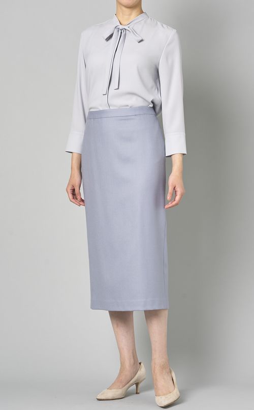 サキソニータイトスカート