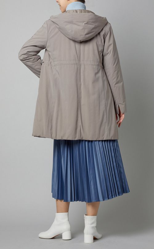 リバーシブルライトダウンコート