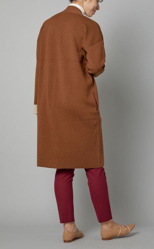 ボタンレスニットコート