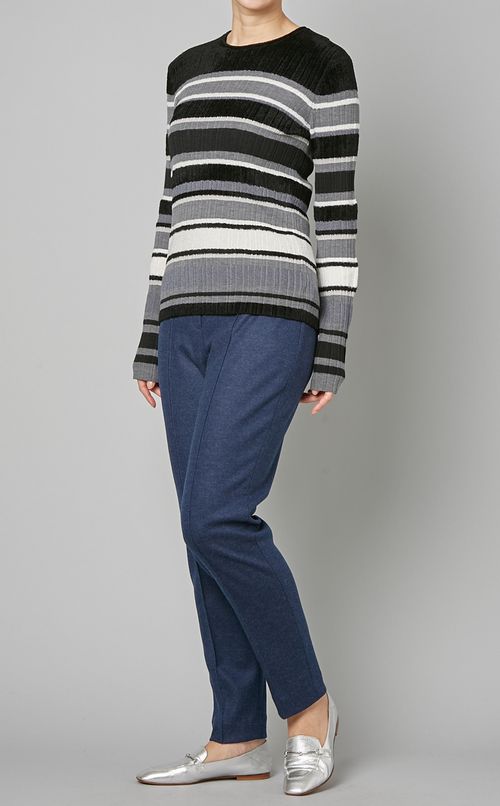 ジャージースリムストレートパンツ