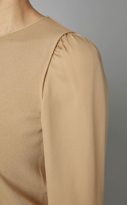 異素材パフスリーブプルオーバー