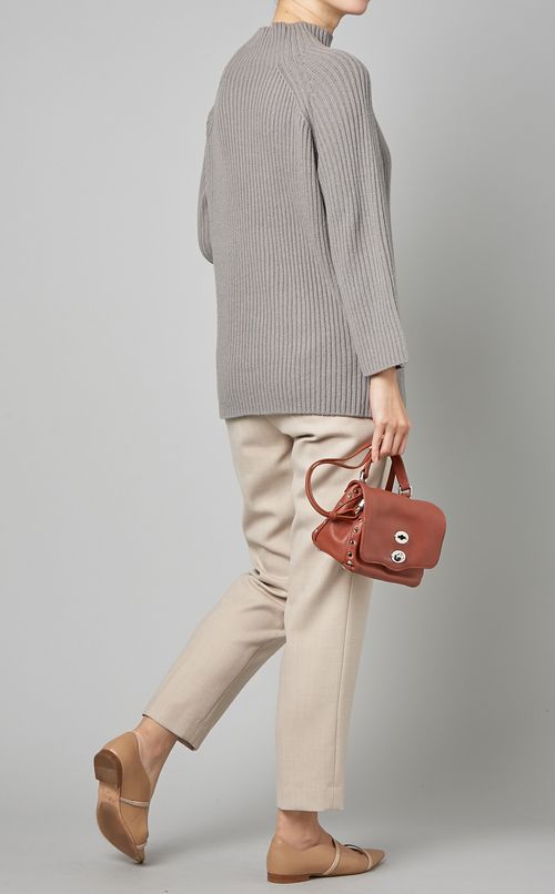 ハイネックリブニットプルオーバー