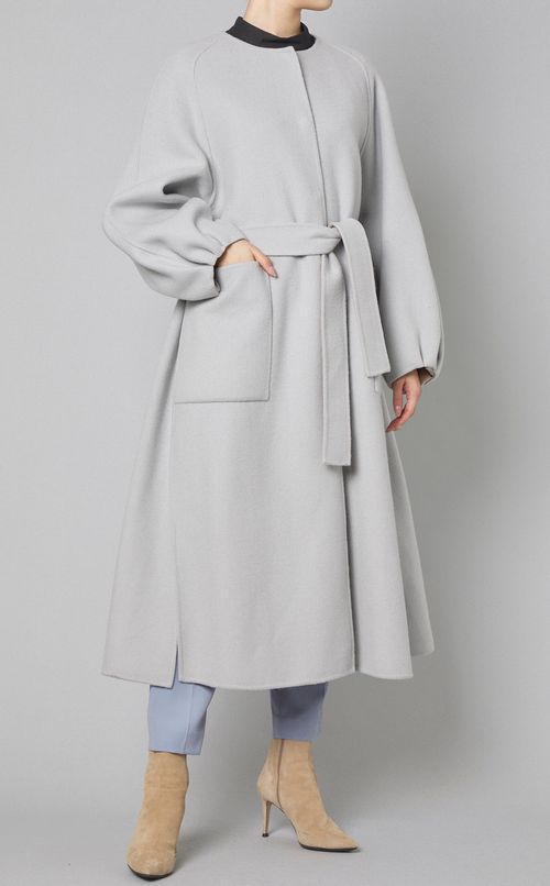 ベルト付ノーカラーロングコート