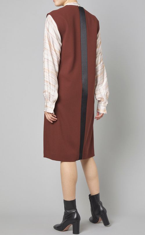 ウールVネックバックラインワンピース