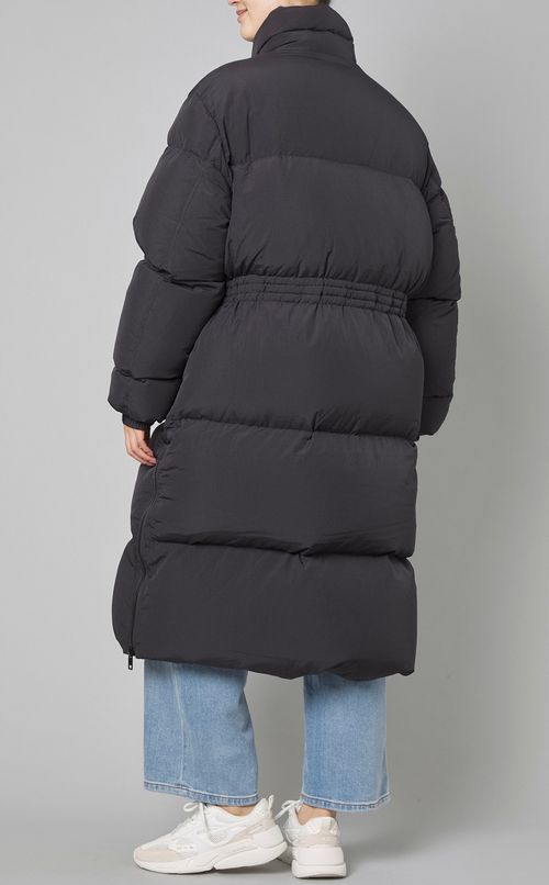 ハイネック中綿ダウンコート