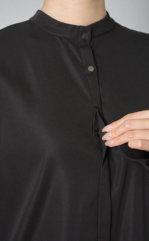 ノーカラープリーツワンピース