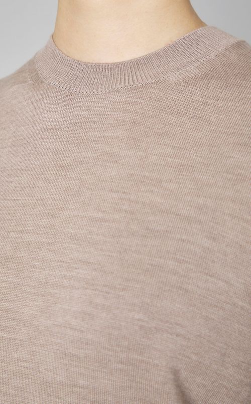 ウールクルーネックラインニッ卜