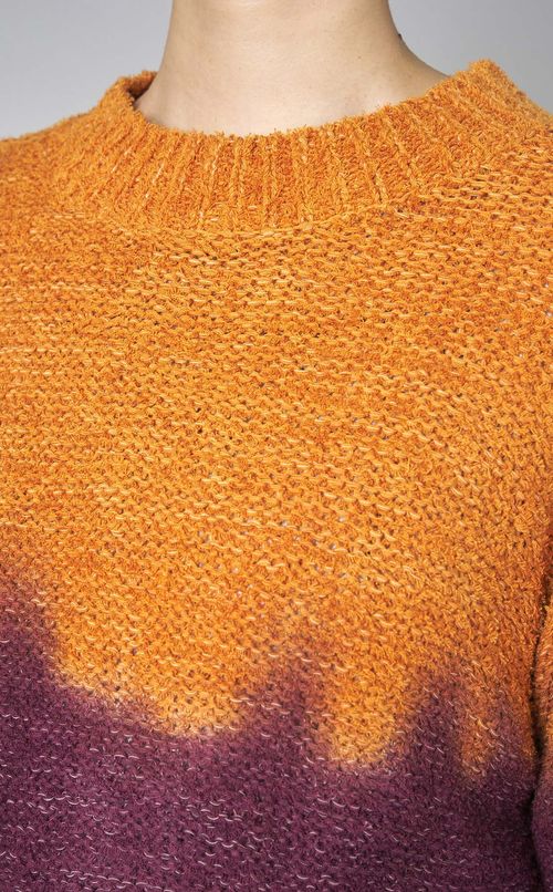 グラデーションクルーネックニット