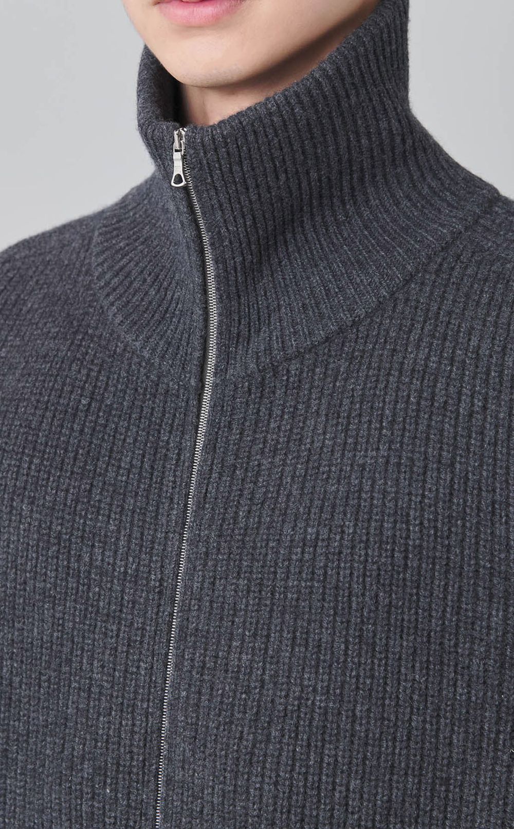 ドライビングニットブルゾン