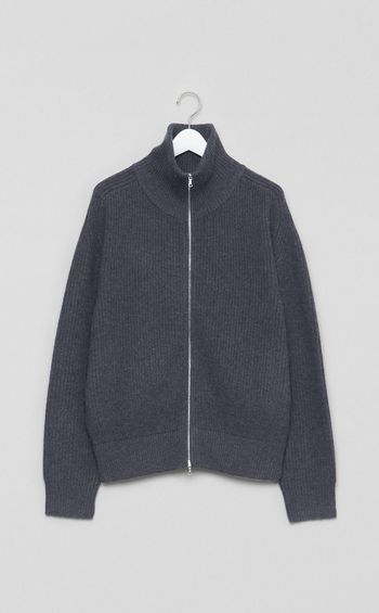 ドライビングニットブルゾン